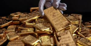 Navigating the Gold Market in 2024: Is Selling Gold for Cash Worth It?