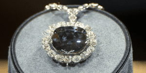 How to Sell Diamonds: What You Need to Know
