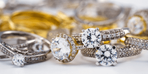 Selling Gold Rings vs. Necklaces: Which Brings More Money?