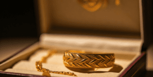 Why Gold Makes the Perfect Gift for Any Occasion