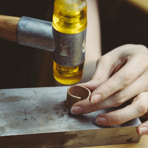 How to Choose the Perfect Metal for Your Jewelry