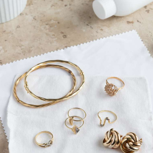 How to Prepare Your Gold Items for Sale Cleaning and Sorting Tips