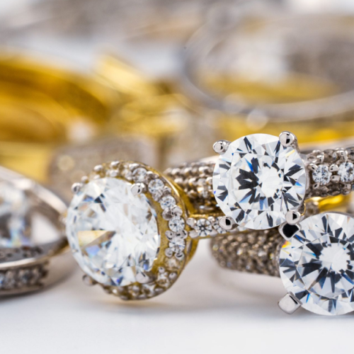 Cluster Ring Buyer in Houston gold ring and necklace